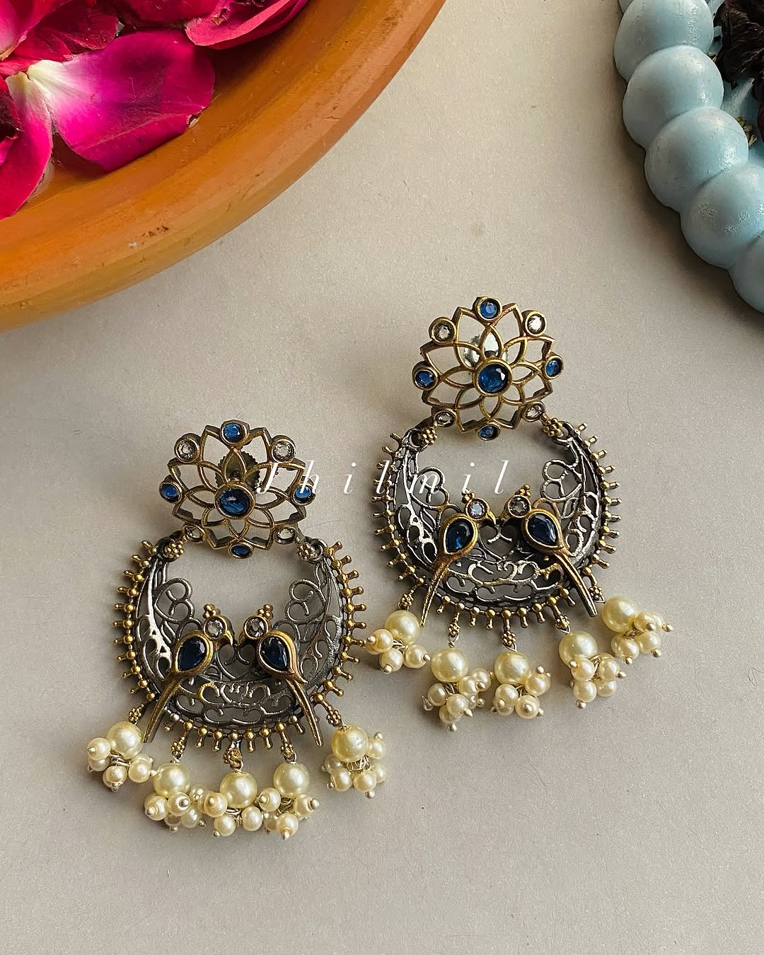 Seerat pearl earrings