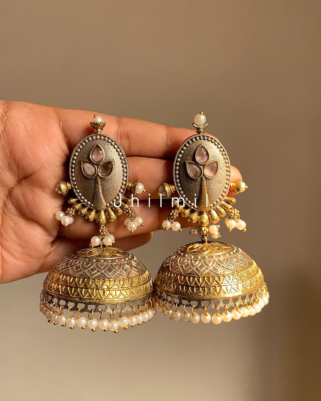 Hasrat Jhumka
