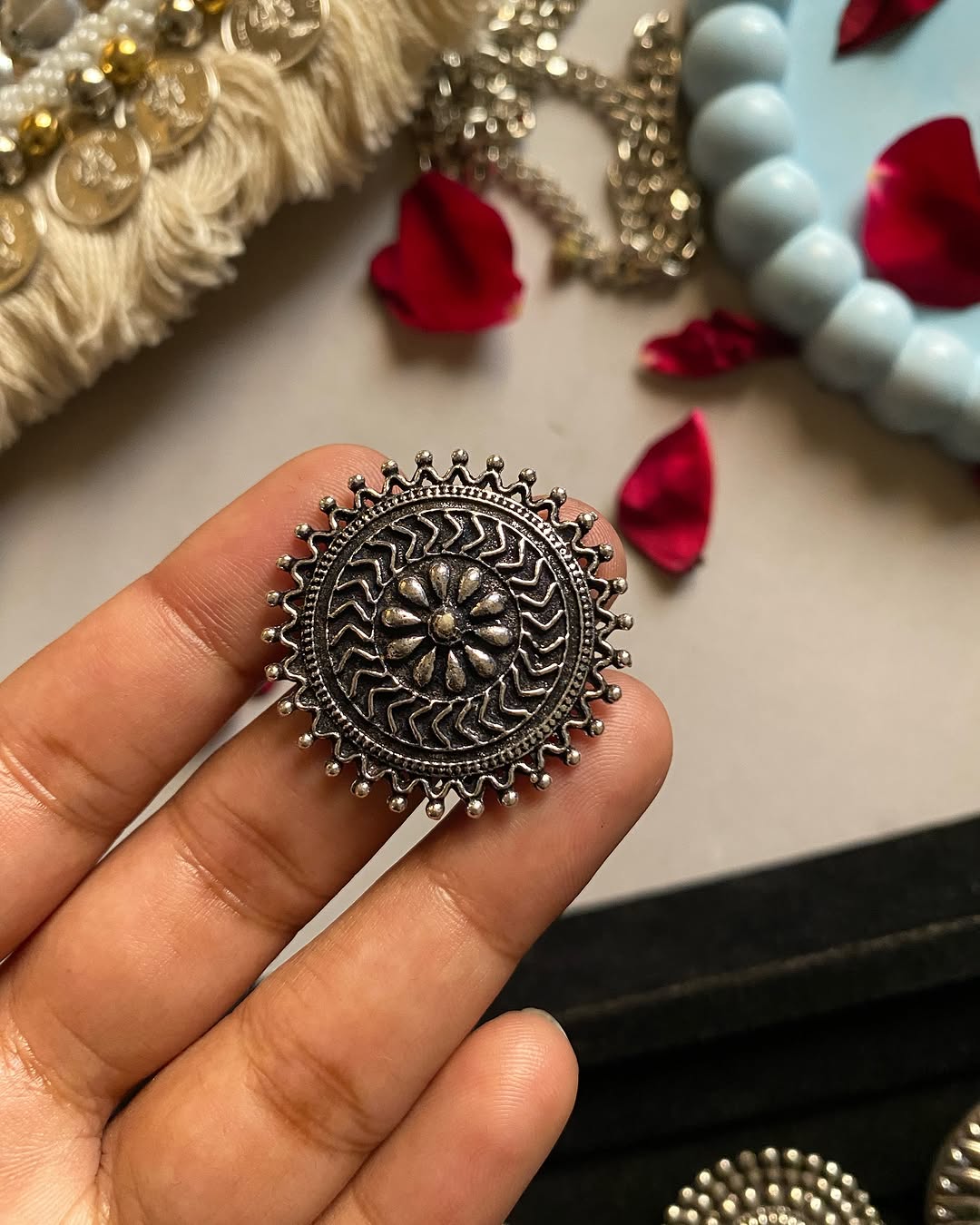 Oxidized Ring 003