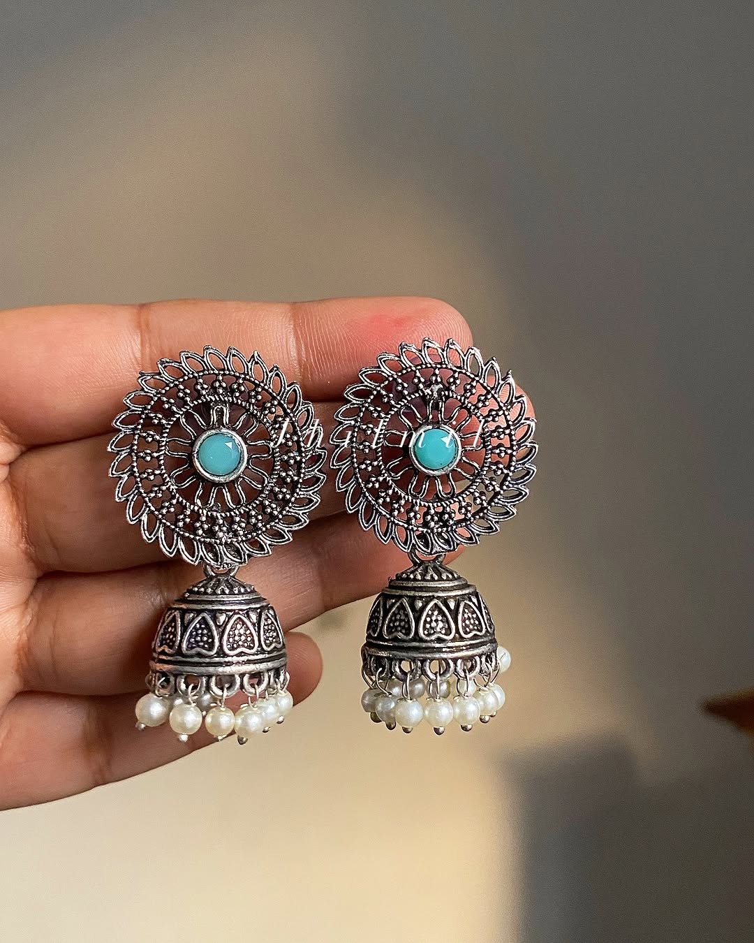 Meharnaaz Jhumki