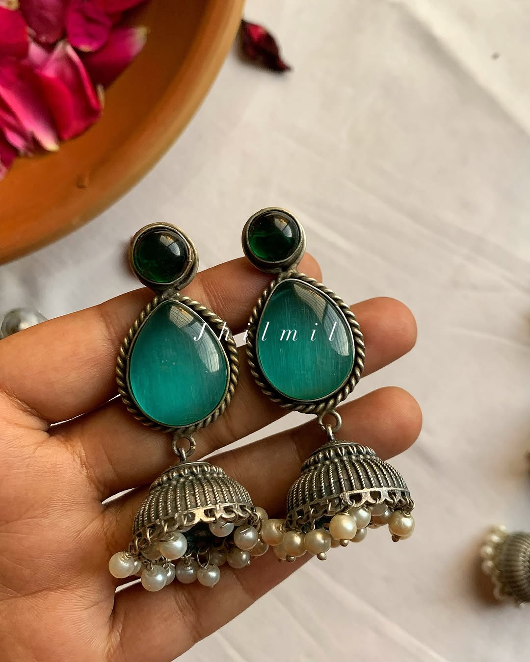Pakeeza Jhumki