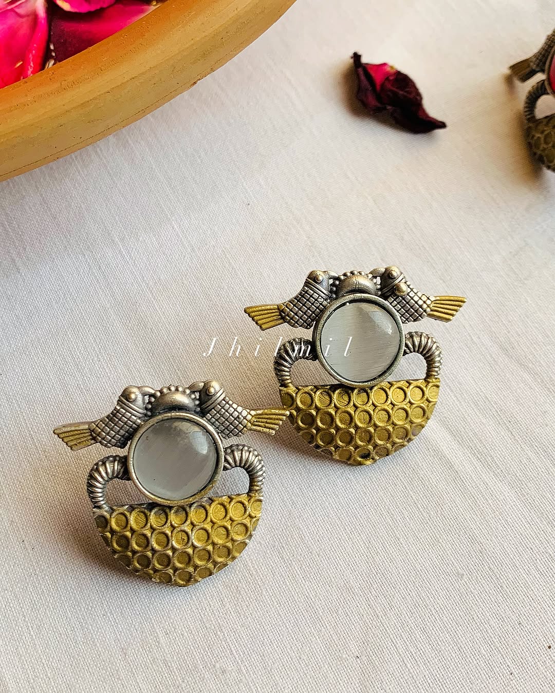 Chirya Dual tone Ear Candy