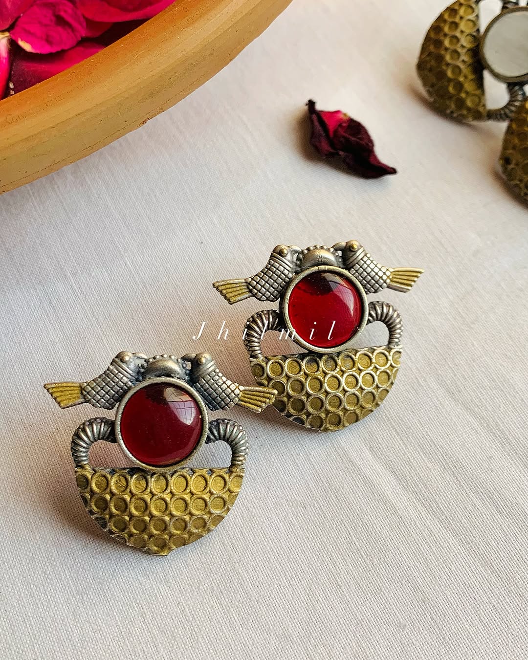 Chirya Dual tone Ear Candy