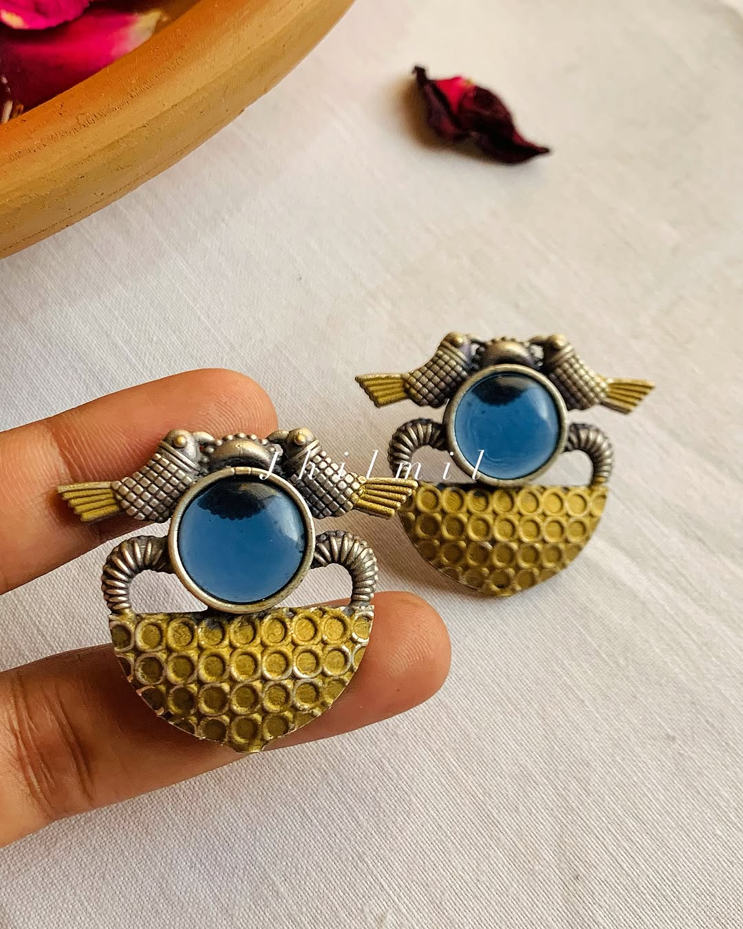 Chirya Dual tone Ear Candy