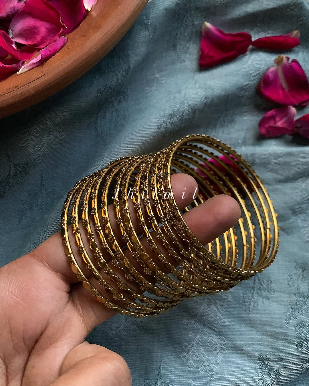 Jugnu Bangle Set