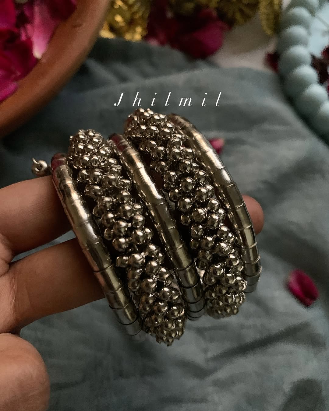 Spiral handcuff - B