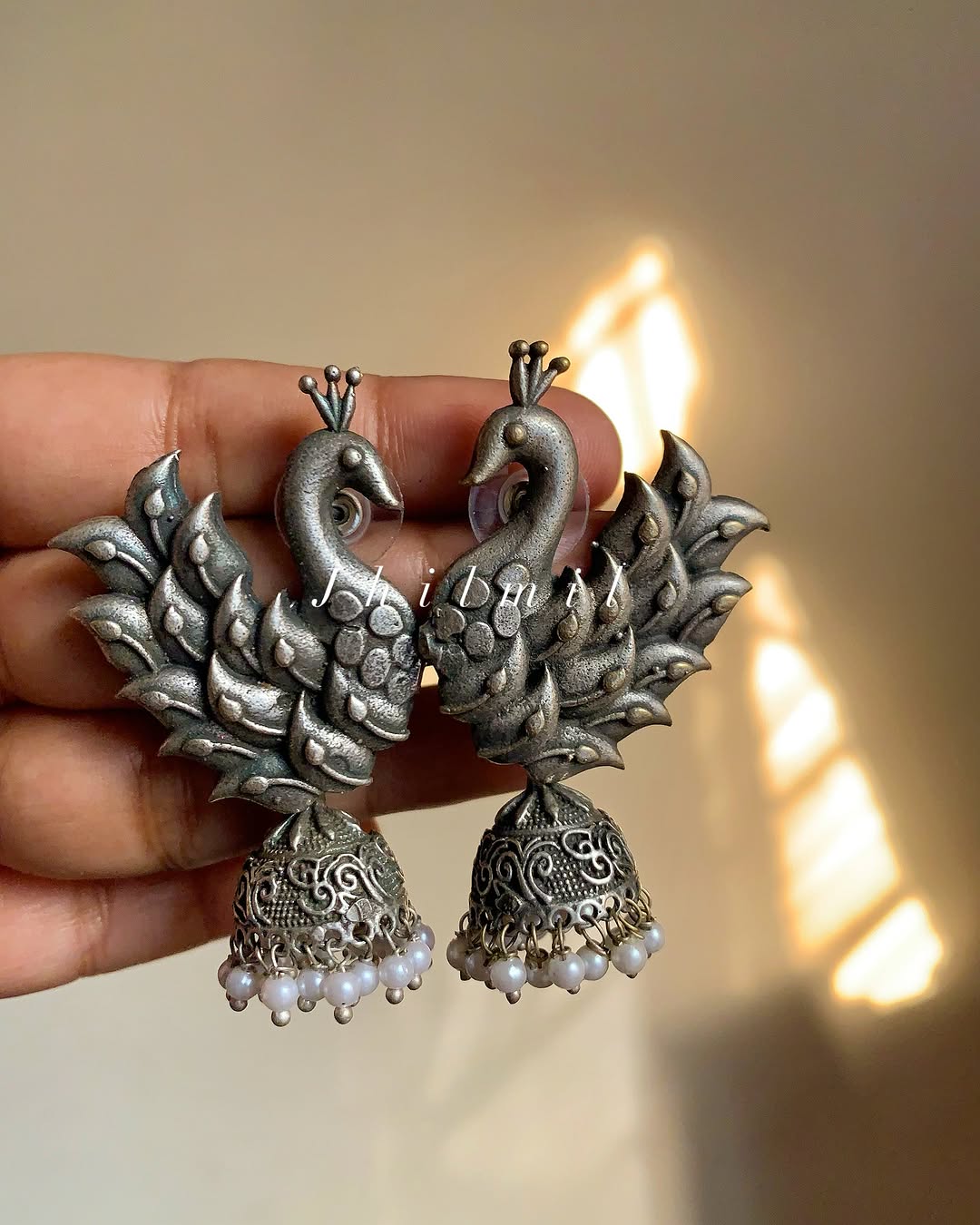 Swan jhumki