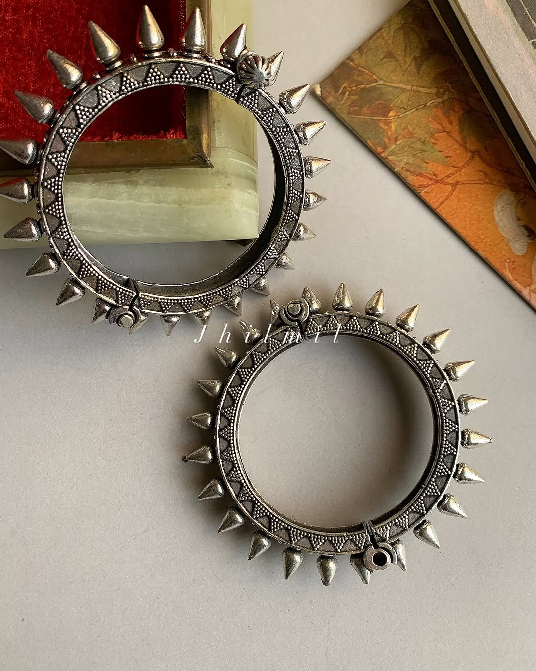 Silver polish spikes kara