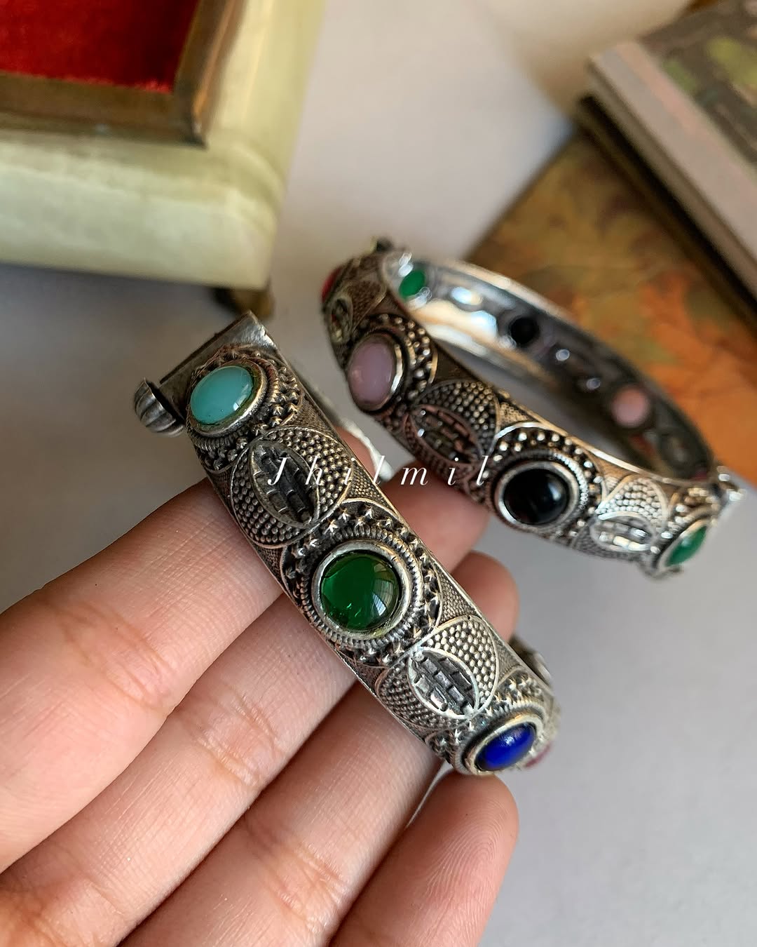 Multi Stone Tribal Kara