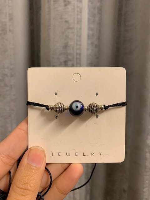 Minimal dori choker