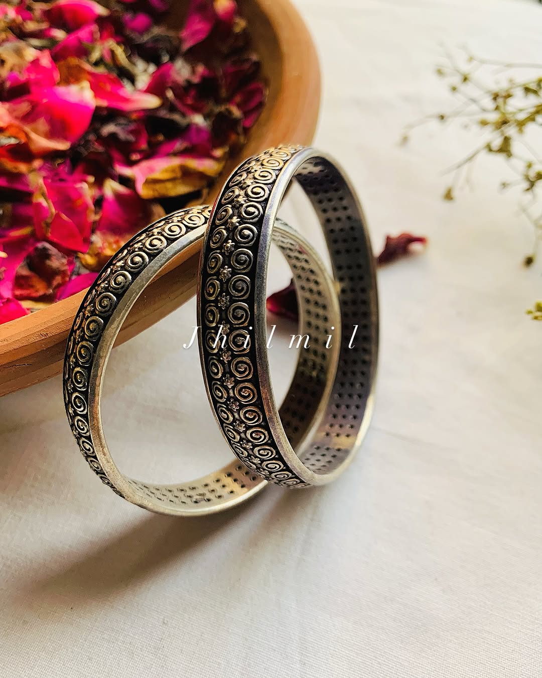 Rajhastani Carved Bangles