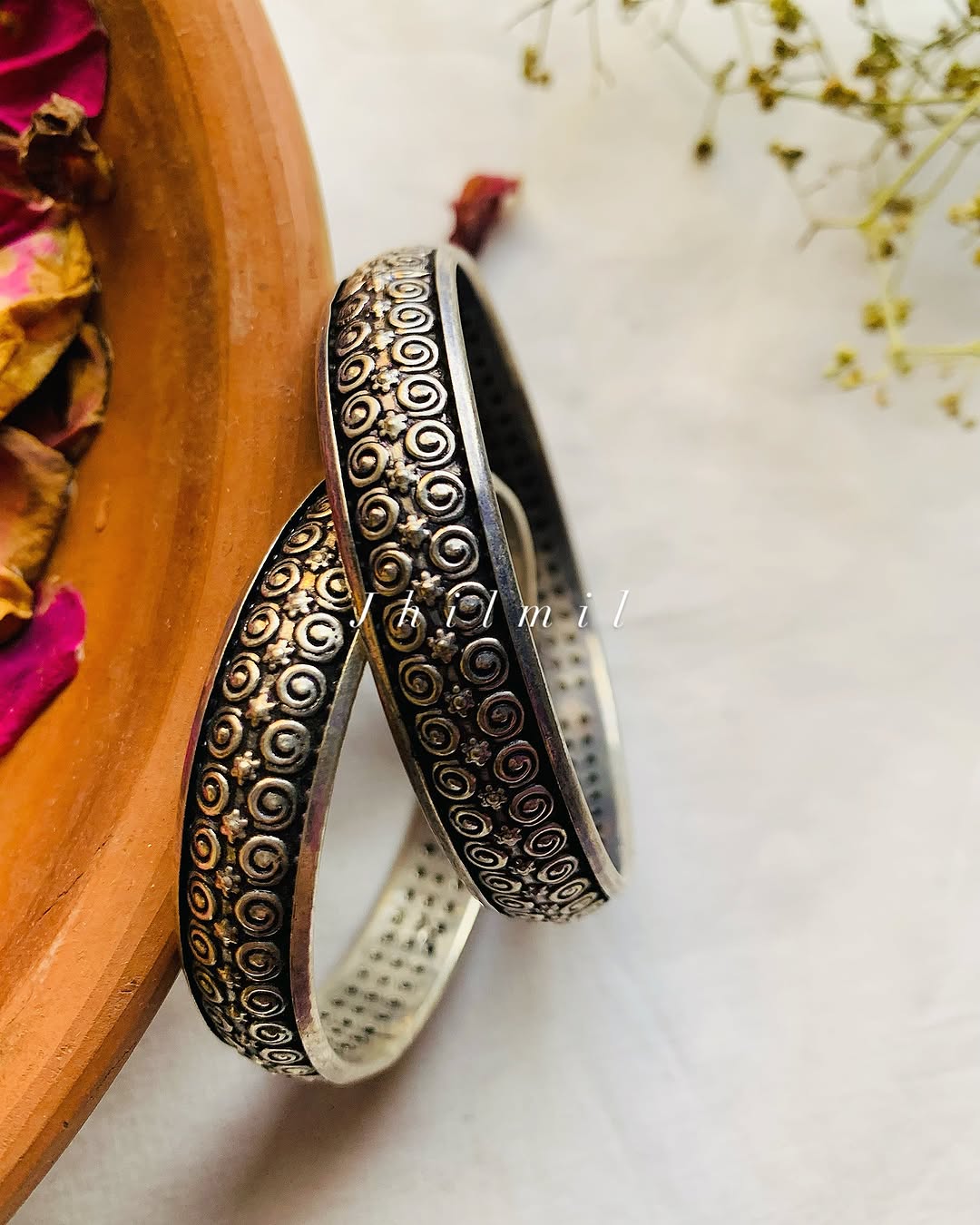 Rajhastani Carved Bangles