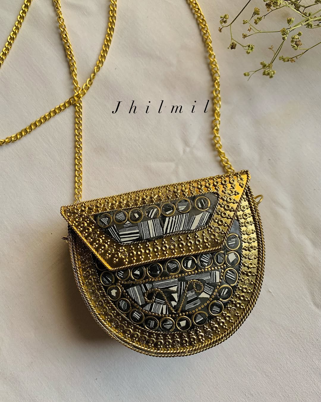 Golden Mini Metal Clutch - Round Design