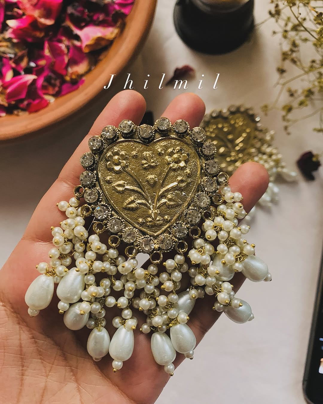 Dilruba earrings
