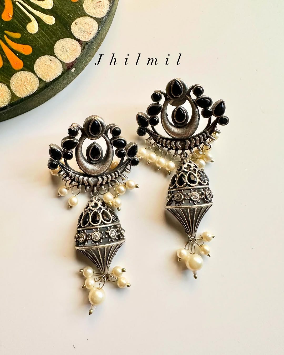 Gulbadan Ear Candy