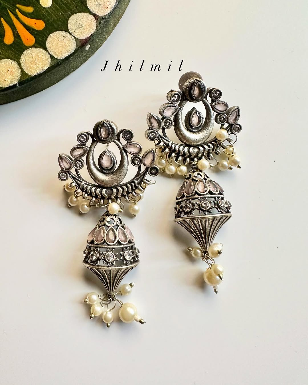 Gulbadan Ear Candy