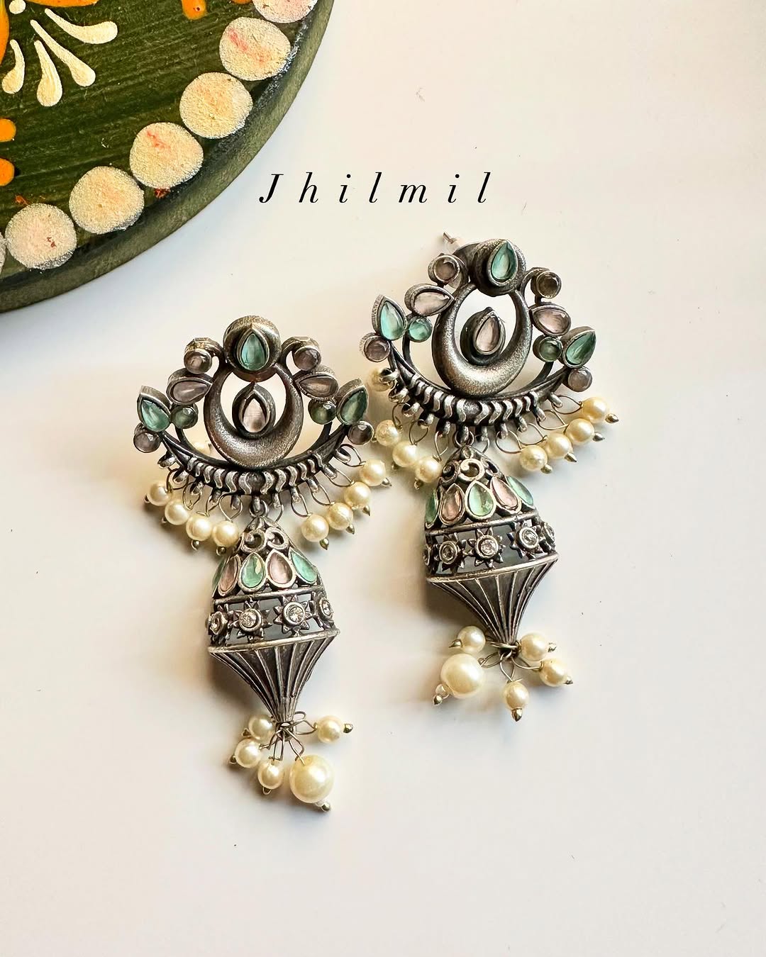 Gulbadan Ear Candy