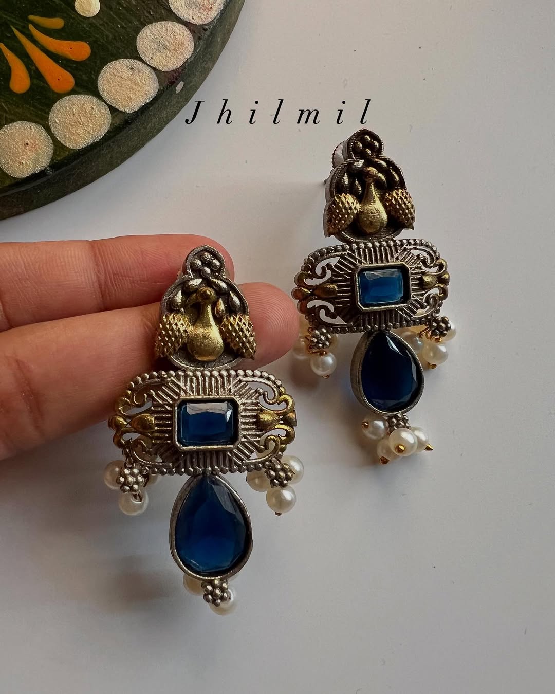 Roshanara Dual Tone Studs