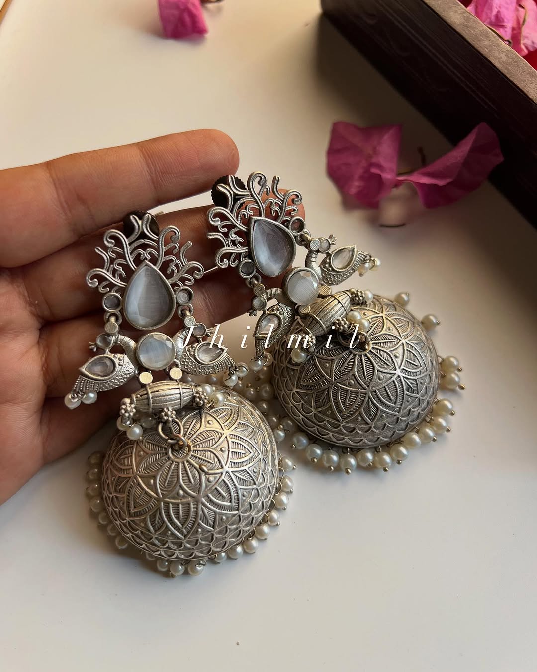 Mahgul Jhumka
