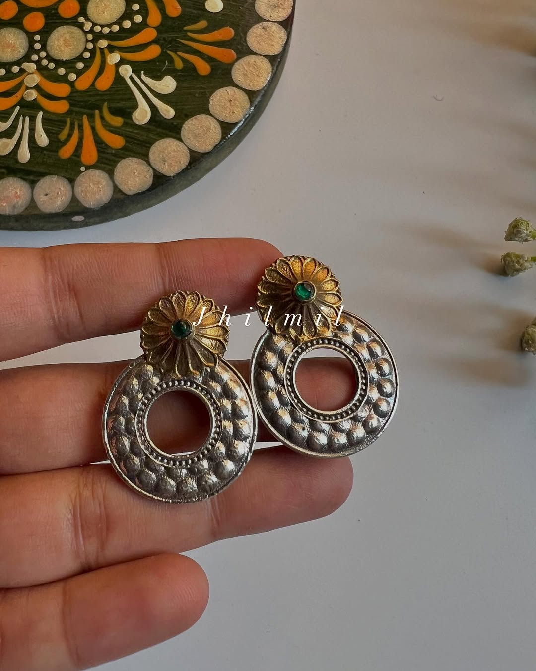 Gulnar Studs
