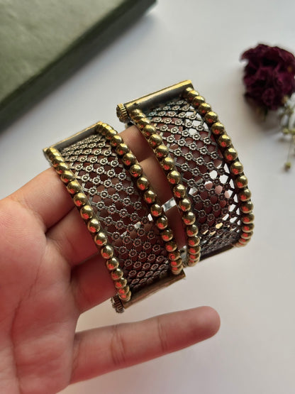 Dual Tone Jaal kara