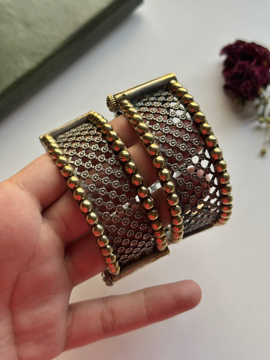 Dual Tone Jaal kara