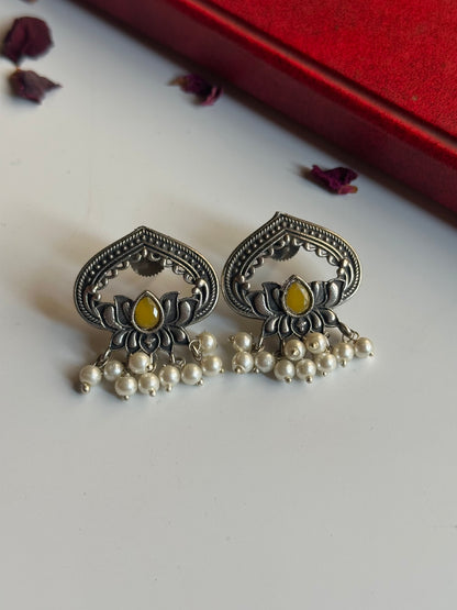 Lotus Paan Studs
