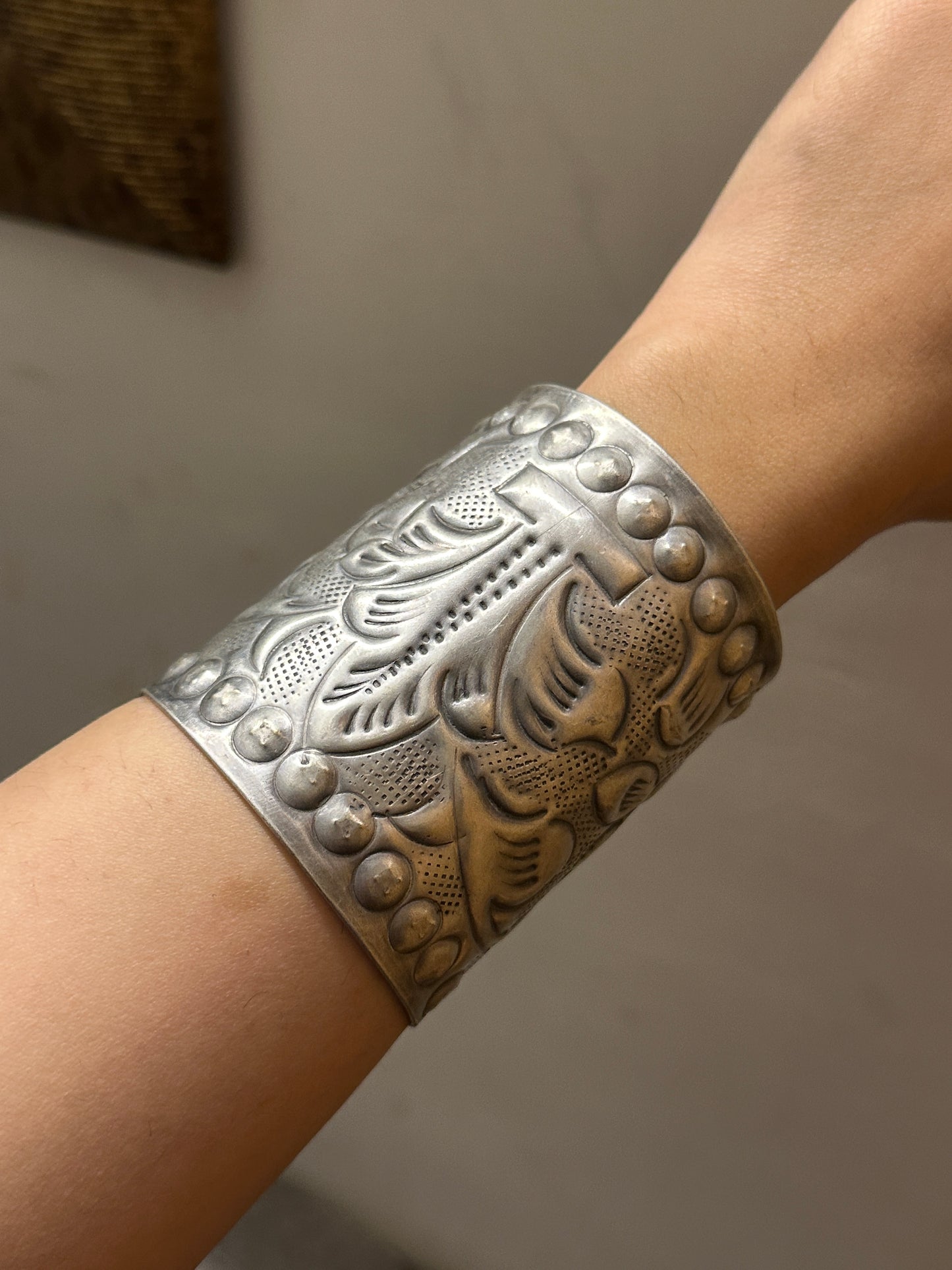 Matelic Tribal Handcuff