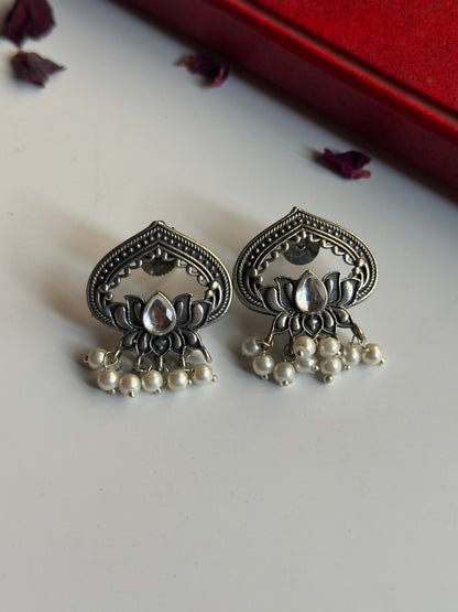 Lotus Paan Studs