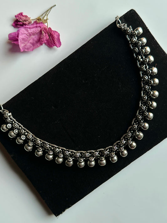 Minimal Choker Design 7