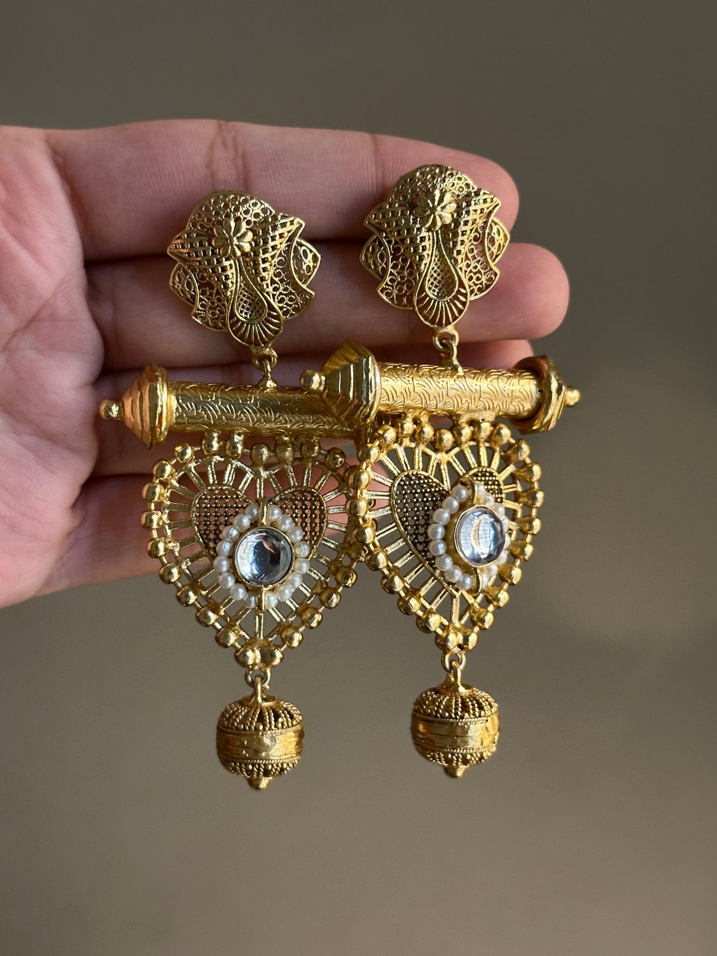 Dil Danglers