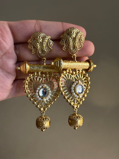 Dil Danglers