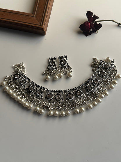 Suhana Necklace Set