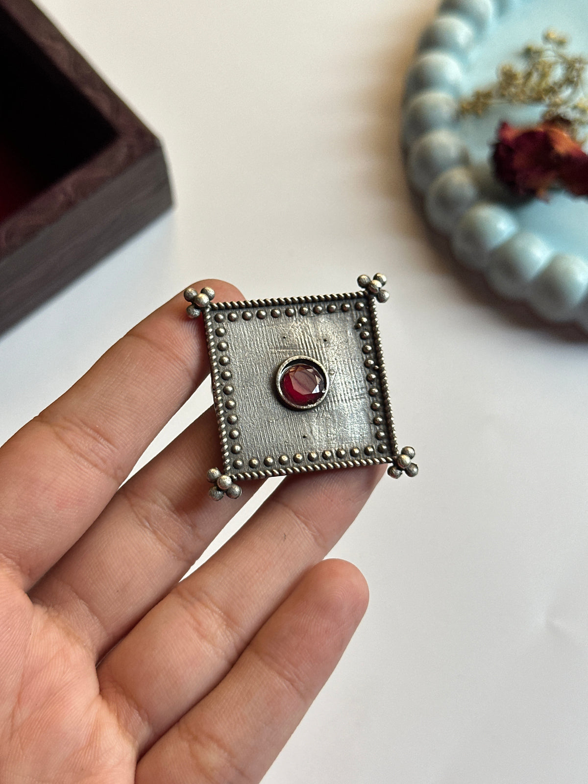 Chaar Bagh Ring (7 Colors)