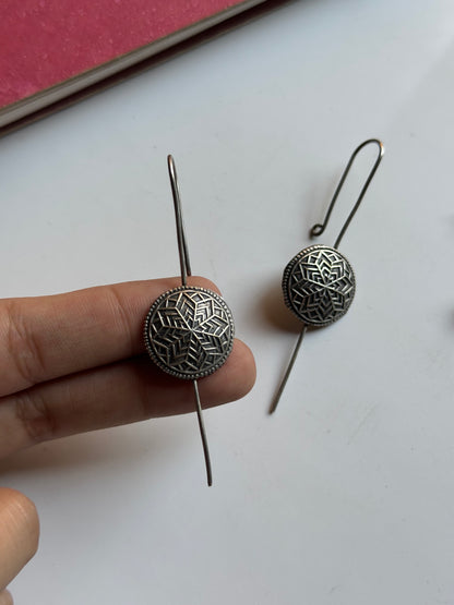 Round Pin Earcuff