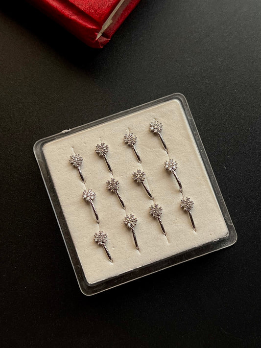 Silver Flower Nosepin 3