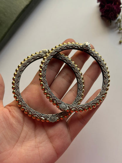 Dual Tone Sleek Kara