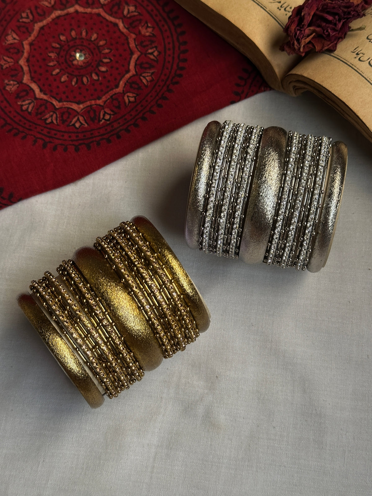 Roshni Bangle Set