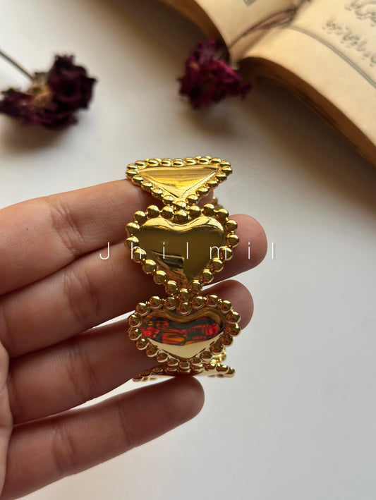 Golden Heart Handcuff