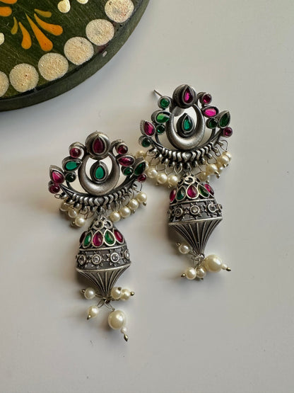 Gulbadan Ear Candy