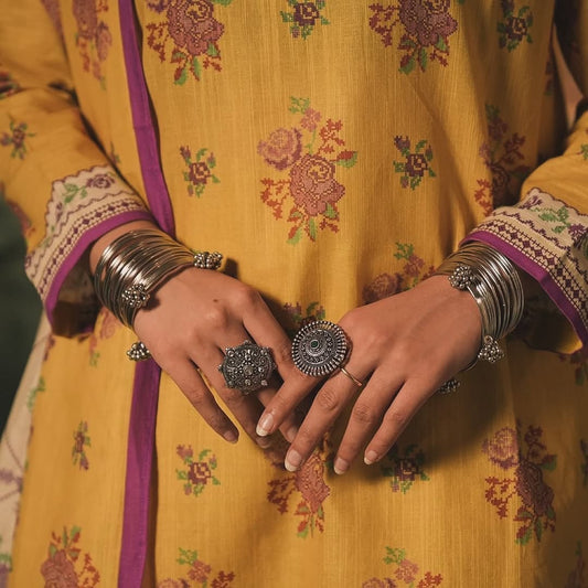Centre Stone rings