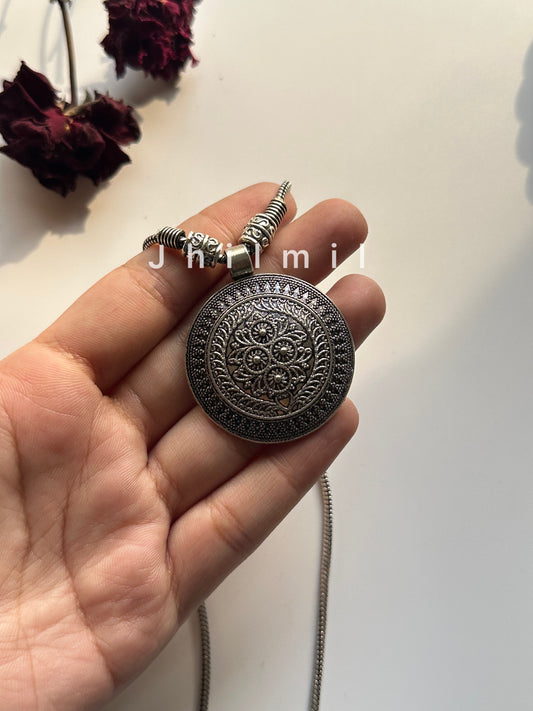 Small Round Pendant