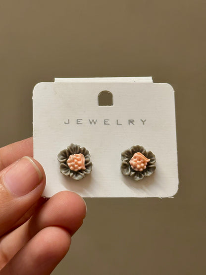 Flower Studs Design 4