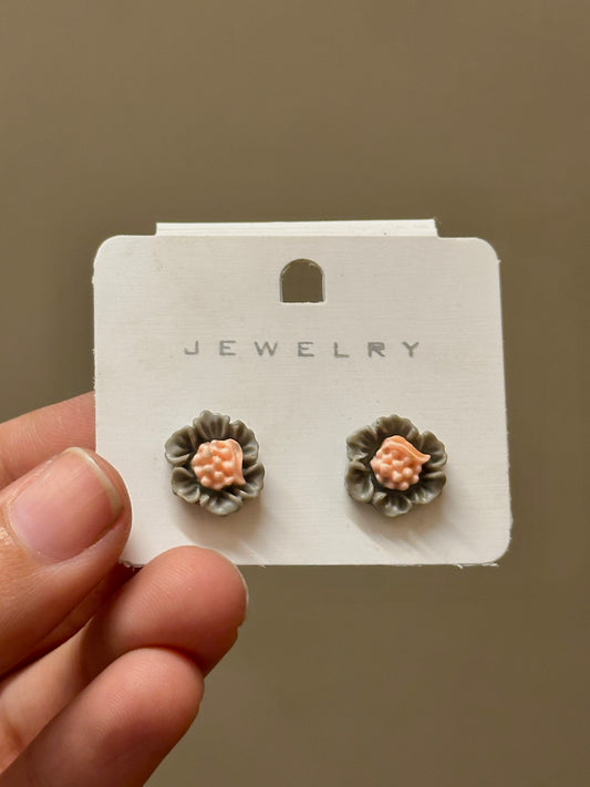 Flower Studs Design 4