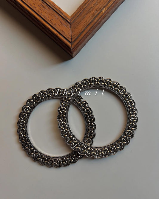Flower Cut Compressed Bangles