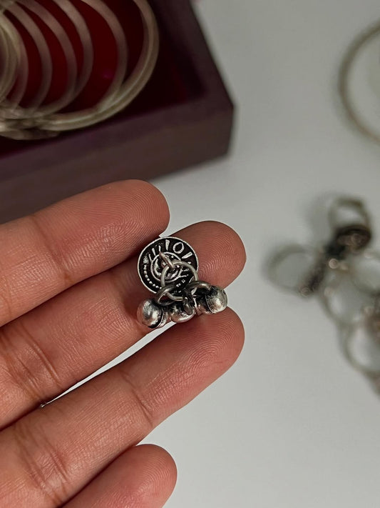 Toe Ring Design - 10