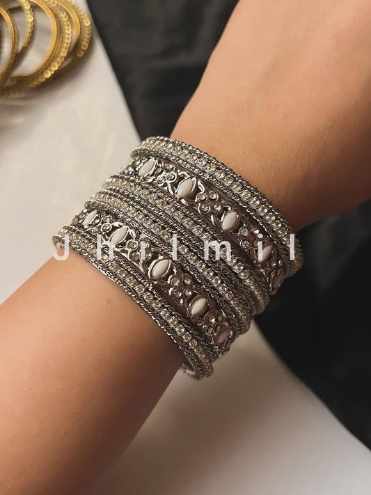 Silver Naqsh Bangles Set