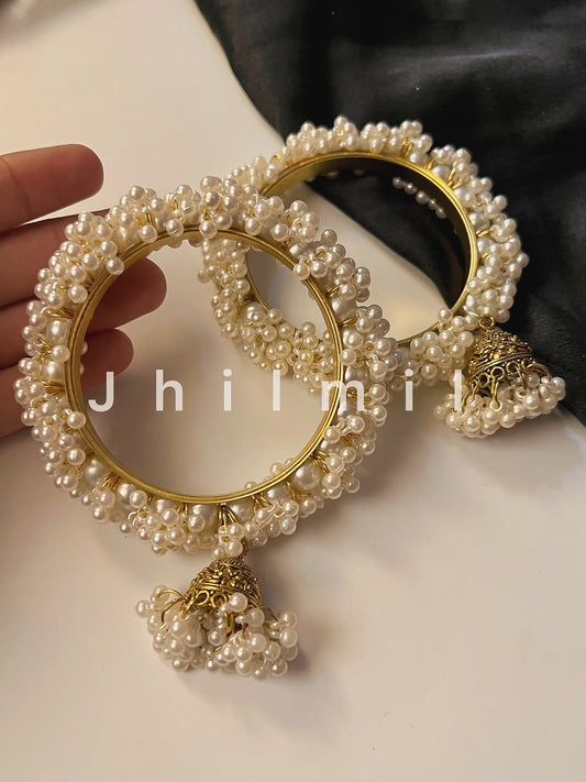 Gajra Moti Jhumki Bangles