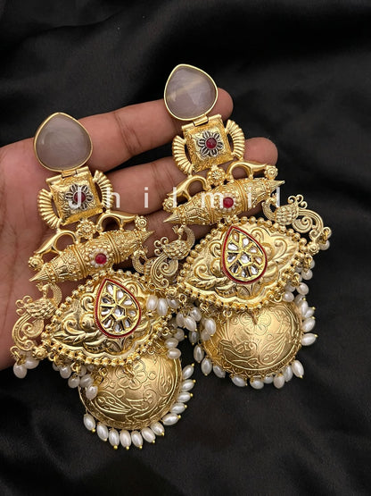 Mehbooba Jhumka