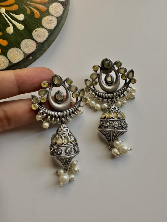 Gulbadan Ear Candy